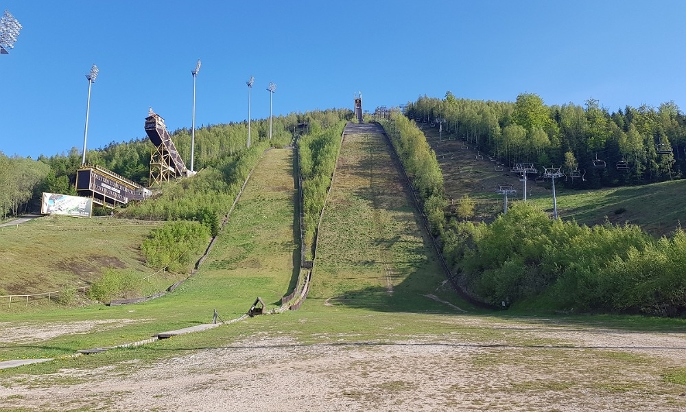 Największe skocznie narciarskie - Certak